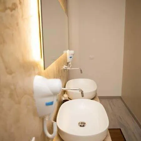 Nidi Di Feo Bed and Breakfast Λέτσε