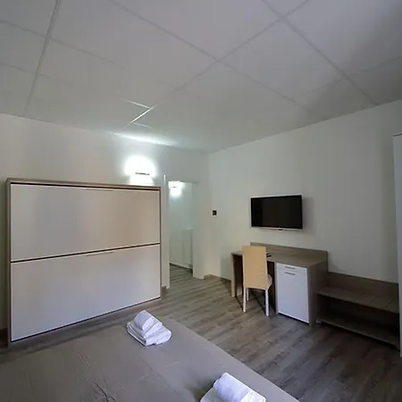 Nidi Di Feo 4* Lecce